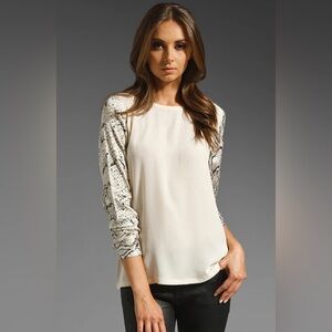 Equipment Femme Liam Python Contrast Blouse, 100% Silk Tee, Top, Women’s size S